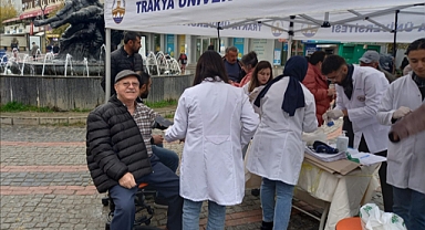 TRAKYA ÜNİVERSİTESİNDEN SARAÇLAR CADDESİNDE TANSİYON VE ŞEKER TARAMASI
