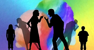 Türkiye'de Her 3 Aileden 1'i Çocuklarının Çevrimiçi Alışkanlıkları Nedeniyle Tartışıyor!