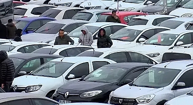 2024 Kasım'da Otomobil Fiyatları Düşüşe Geçti! Reel Fiyatlar Ne Kadar Azaldı?