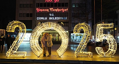 Çorlu, Yeni Yılı Işıltıyla Karşılıyor