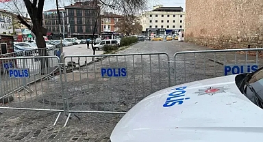 Edirne'de 'gayrimeşru' otoparklar kapatılarak, etraflarına polis barikatı çekildi