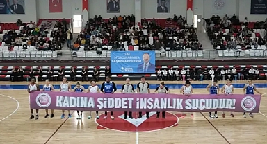 FBO Kadın Basketbol Takımı Galibiyeti ve Sosyal Farkındalık Etkinlikleriyle Göz Doldurdu
