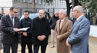 Kırklareli Valisi Uğur Turan, Lüleburgaz'daki Yeni Halk Kütüphanesi İnşaatını İnceledi
