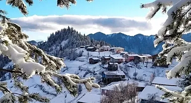 Kış Tatilinizi Karadeniz'de Geçirmeye Hazır mısınız? 5 Büyüleyici Rotayı Keşfedin!