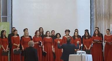 MÜZİK ÖĞRETMENLİĞİ BÖLÜMÜ KOROLARIMIZDAN EŞSİZ KONSER