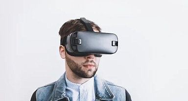 Sanal Gerçeklikte Bir Devrim Mi Başlıyor? Meta’nın Yeni Nesil VR Cihazları 2024 ve 2025’te Dijital Dünyayı Nasıl Şekillendirecek?