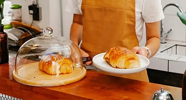 Türkiye'de Hizmet Üretim Endeksi Ekim 2024'te Yıllık Yüzde 2,0 Azaldı
