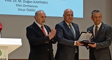Türkiye Ormancılar Derneği 100. Yılında Onur Ödülü Prof. Dr. Doğan Kantarcı'ya Verildi