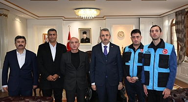 Yesevi Hareketi Edirne İl Temsilciliği, Vali Sezer’i Makamında Ziyaret Etti