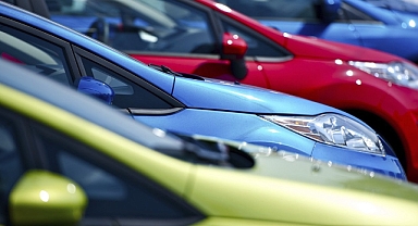 Arabası olmayan acele etsin: Devlet kendi araçlarını bu fiyattan satışa koydu