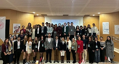 Kırklareli'de Serviks Kanseri Bilgilendirme Sempozyumu Düzenlendi