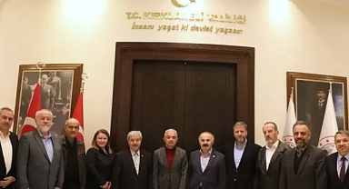 Kırklareli Valisi Turan, Valilik Makamında Misafirlerini Ağırlamaya Devam Ediyor