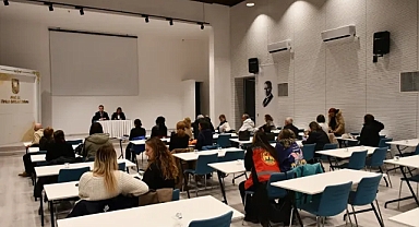 Lüleburgaz'da 8 Mart Dünya Emekçi Kadınlar Günü İçin Farkındalık Toplantısı Düzenlendi