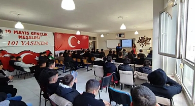 Lüleburgaz'da Gençlere Özel Bilinçli İnternet Kullanımı ve Siber Güvenlik Eğitimi