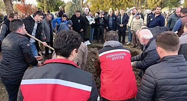 Lüleburgaz, Kıbrıs Gazisi Erdinç Turgan'ı Son Yolculuğuna Uğurladı