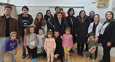 Pınarhisar MYO'dan Cevizköy Anaokuluna Kitap Desteği