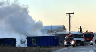 Tekirdağ'da konteyner üretim tesisinde yangın