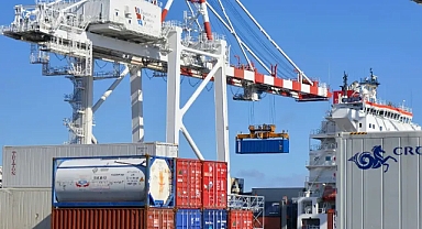 Türkiye'de Ticaret Satış Hacmi Kasım 2024'te Yükseldi
