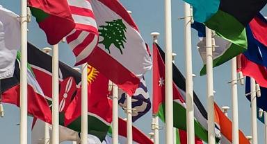 Türkiye'nin Hizmet Ticareti: Büyük Ölçekli Girişimler Öne Çıkıyor