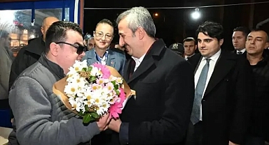 Vali Yunus Sezer Şükrüpaşa Mahallesi’nde Vatandaşlarla Buluştu