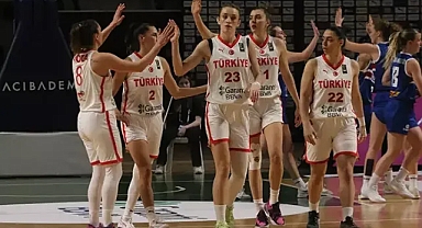 Ay-Yıldızlı Kadınlar, İzlanda’yı Yenerek 5’te 5 Yapmayı Başardı!