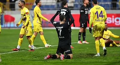 Beşiktaş Deplasmanda Eyüpspor'u 3-1 Mağlup Etti