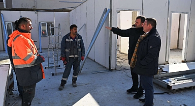 Çınarlı Mahalle Kreşinin Montajına Başlandı