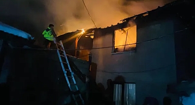 Demirköy Hamdibey Köyü'nde Korkutan Yangın; İtfaiye Ekipleri Hızlı Müdahale Etti