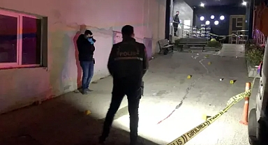 Eğlence mekanı çıkışı, husumetlilerine ateş açtı; 1 ölü, 2 yaralı