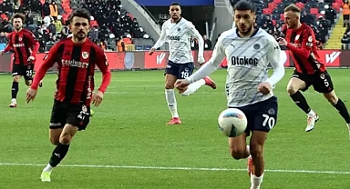Fenerbahçe, Gaziantep FK’yı 4-1 Mağlup Ederek Turladı