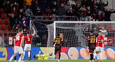 Galatasaray'ın Avrupa Rüyası Darbe Aldı: AZ Alkmaar 4-1 Galatasaray