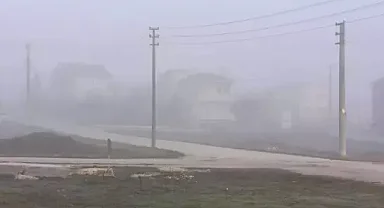 Keşan'da sis; görüş mesafesi 50 metreye kadar düştü