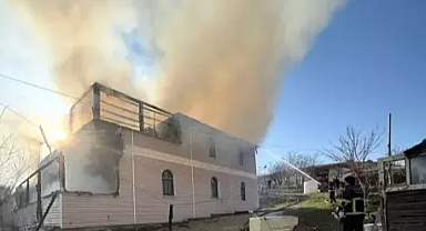 Lüleburgaz'da çıkan ev yangını söndürüldü