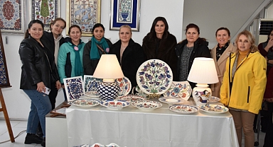 Sanatseverler Çini Sergisinde Buluştu