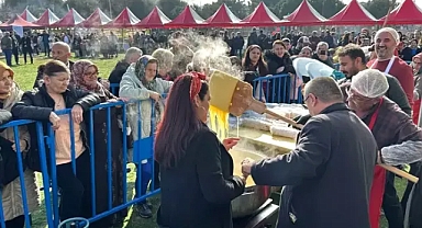 Tekirdağ'da 1 ton mıhlama dağıtıldı, 500 metre kuyruk oluştu