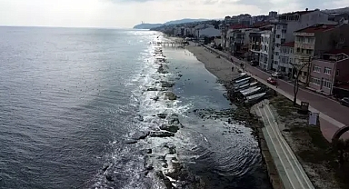 Tekirdağ'da deniz 10 metre çekildi; 'Kral Yolu' ortaya çıktı