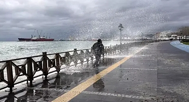 Tekirdağ’da poyraz etkili oldu; balıkçılar denize açılamadı