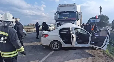 Tekirdağ'da TIR ile otomobil çarpıştı: 1 ölü, 2 yaralı 