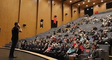 Vali Uğur Turan'dan 'En İyi Narkotik Polisi Anne' Projesine Destek Çağrısı