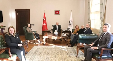 Vali Uğur Turan’dan Lüleburgazlı Hayırsever Öğretmenlere Teşekkür