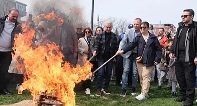 Kırklareli'de Nevruz Coşkusu: Millet Bahçesi'nde Renkli Kutlama
