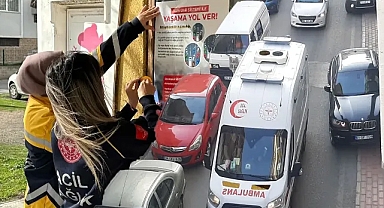 Kırklareli İl Sağlık Müdürlüğü'nden Trafik Uyarısı: Ambulansların Geçiş Önceliği Unutulmasın