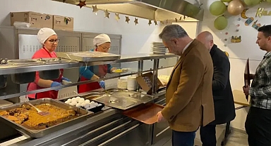 Kırklareli Milletvekili Sarıçam ve Teşkilat Üyeleri Sahurda Öğrencilerle Bir Araya Geldi