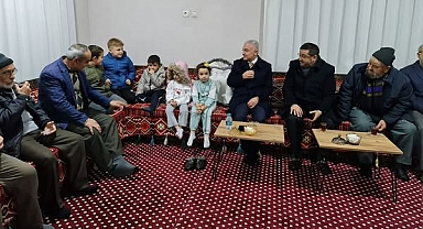 Kırklareli Valisi Üsküp'te Teravih Sonrası Vatandaşlarla Buluştu