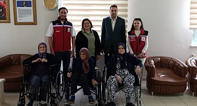 Lüleburgaz'da 100 Yaşındaki Büyükler Ziyaret Edildi: Aile Yılı'na Özel Anlamlı Etkinlik
