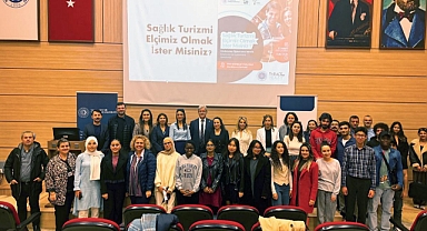 ULUSLARARASI ÖĞRENCİLERİMİZE 'GÖNÜLLÜ SAĞLIK TURİZMİ ELÇİSİ OLMAK İSTER MİSİNİZ' KONULU BİLGİLENDİRME TOPLANTISI DÜZENLENDİ
