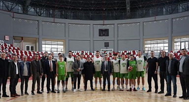 Ünlü teknik adamdan ÇBSK`ya moral ziyareti