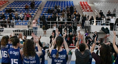 Çorlu`nun kızları şampiyon oldu