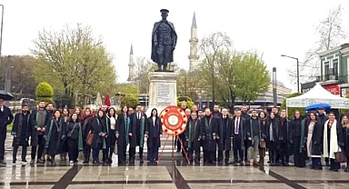 Edirne'de 5 Nisan Avukatlar Günü Kar Yağışı Altında Kutlandı