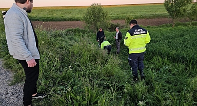 Edirne'de devrilen motosiklet metrelerce sürüklendi: 1 ölü, 1 yaralı